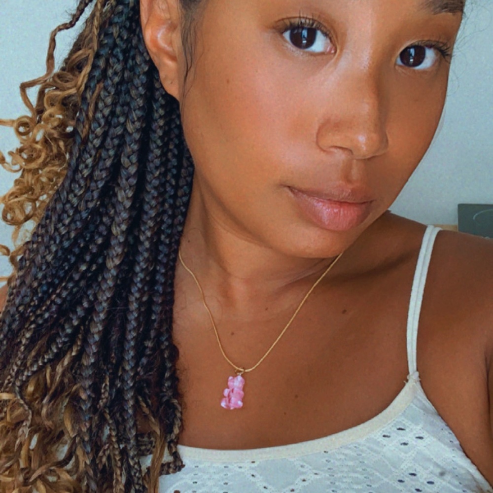 SALE❗️GUMMY BEAR NECKLACE*LIGHT PINK* - Picture 3 of 3